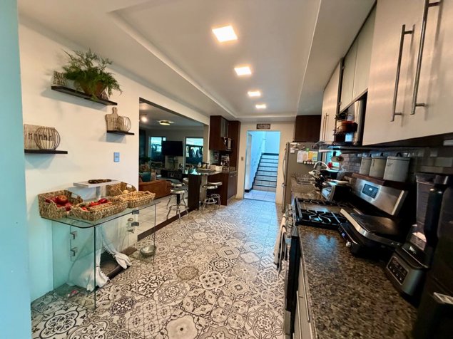 Venta de moderna casa en Cartago, por Walmart Los Ángeles in Oriental, Cartago — $325,000 - Photo 3 of 44