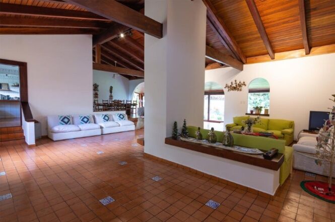 Alquiler de Casa en Escazú, San José. in San Rafael, Escazú, San José — $4,500