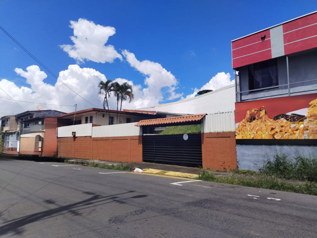 Casa en Venta en Grecia - Ideal para Vivir o Invertir in San José, Grecia, Alajuela — ₡ 95 000 000