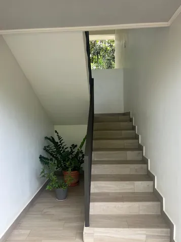 Apartamento de dos habitaciones con piscina en Atenas en Atenas, Alajuela — $800 - Foto 2 de 10