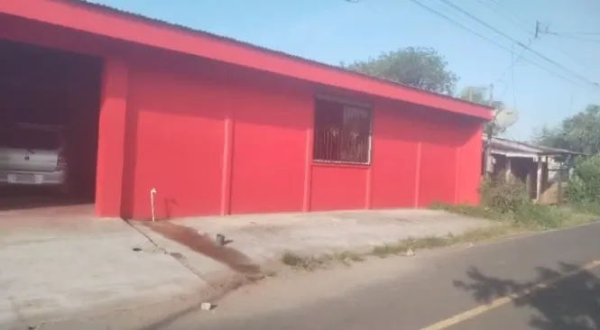 SE VENDE PROPIEDAD CON LOCAL COMERCIAL GRANDE EN UPALA.  en Upala, Alajuela — ₡ 60 000 000 - Foto 3 de 4