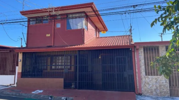 Venta de Casa + APTO en Mercedes de Heredia. RAH 23-1894 en Mercedes, Heredia — $252,000