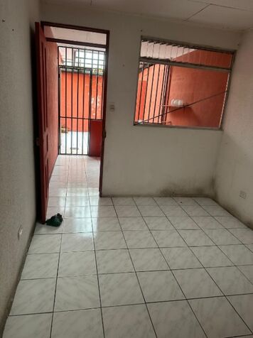 VENTA DE CASA PARA REMODELAR, HEREDIA, SAN FRANCISCO, LA LILIANA en San Francisco, Heredia — ₡ 69 000 000