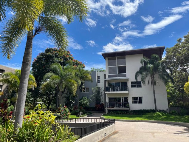 Venta de Apartamento en Santa Ana. RAH 26-718 PRECIO REBAJADO en Santa Ana, San José — $230,000