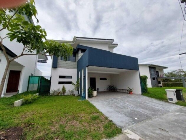 Casa en alquiler en San Rafael Alajuela in San Juan, Tibás, San José — $1,600