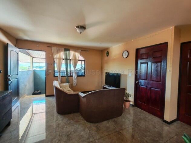 Venta de Casa + APTO en San José de Alajuela. RAH 26-1677 PRECIO REBAJADO en San José, Alajuela — ₡ 125 000 000