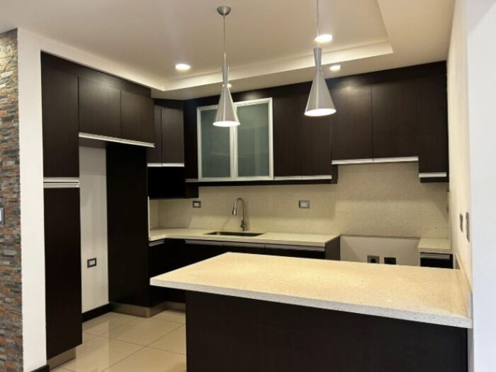 Alquiler de Casa en Santa Ana, San José. RAH 26-2 in Santa Ana, San José — $1,500 - Photo 2 of 14