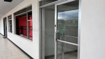 Alquiler de Local Comercial en San Rafael de Alajuela. RAH 26-2193 in San Rafael, Alajuela — 325 000 ₡ - Photo 5 of 10