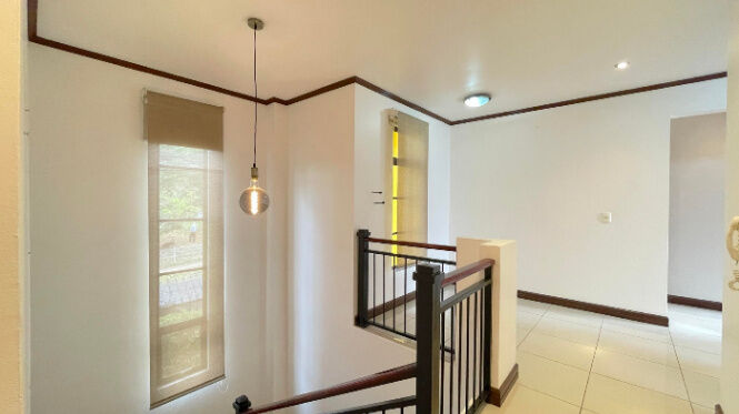 No pierda esta oportunidad de vivir en esta hermosa casa a una excelente precio. OFC/AD in Curridabat, San José — $225,000 - Photo 3 of 17