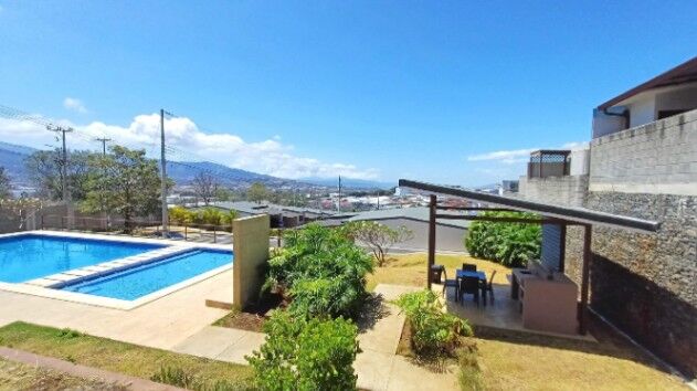 Venta de Casa en Ulloa Heredia en Condominio in Ulloa, Heredia — ₡ 80 000 000 - Photo 3 of 15