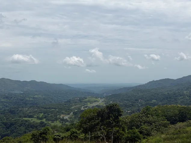 Nuevos solares desde 978 m2 hasta 7004 m2 a 235 000 dólares. en Atenas, Alajuela — $100,000