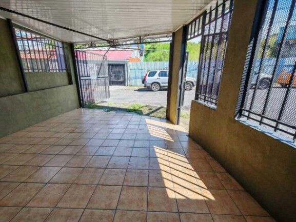 Venta de Casa en Moravia-Trinidad, San José. en La Trinidad, Moravia, San José — $157,000