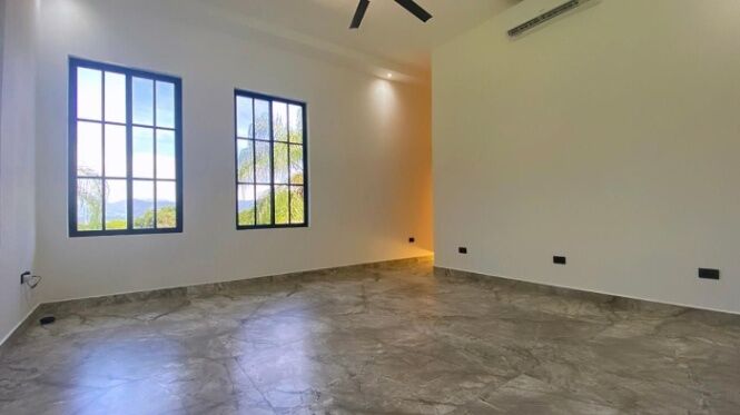 Casa de lujo en Río Grande de Atenas –Alajuela-Costa Rica en Atenas, Alajuela — $1,250,000