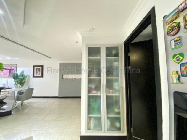 Hermoso Apartamento en rio oro Santa ana in Santa Ana, San José — ₡ 153 000 000