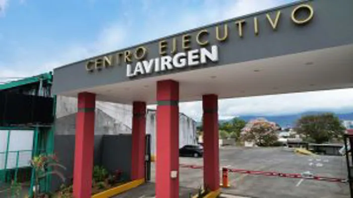 ALQUILER DE OFICINAS, SAN JOSE, URUCA, CENTRO EJECUTIVO LA VIRGEN en Uruca, San José — $7,848
