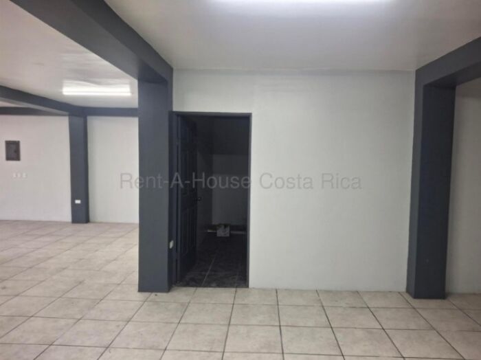 Venta de Local Comercial en Desamparados-San Rafael Arriba. RAH 26-2114 in San Rafael Arriba, Desamparados, San José — ₡ 250 000 000
