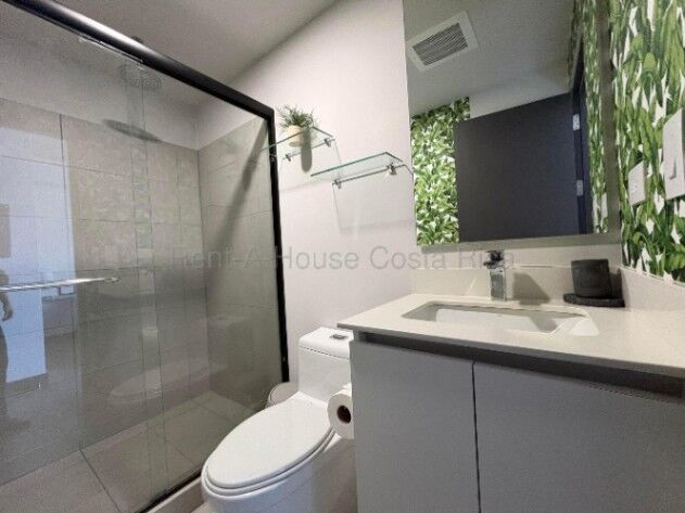 Venta de Apartamento en Mata Redonda 26-1716 en Mata Redonda, San José — $165,000