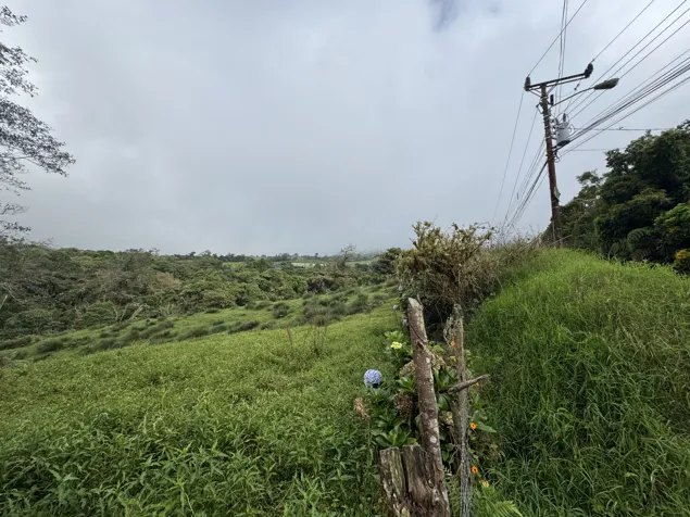 Terreno en venta en Las Nubes de Coronado 2 .1 hectareas en Cascajal, Vázquez de Coronado, San José — $300,000 - Foto 3 de 6