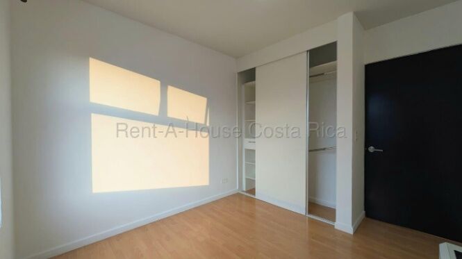 Alquiler de Hermoso Apartamento en Curridabat 26-1824 in Granadilla, Curridabat, San José — $1,200