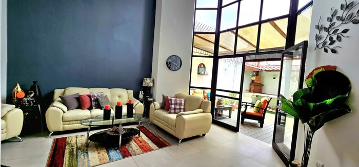 Venta de Casa en Rohrmoser, San José. en Mata Redonda, San José — ₡ 160 000 000 - Foto 3 de 20