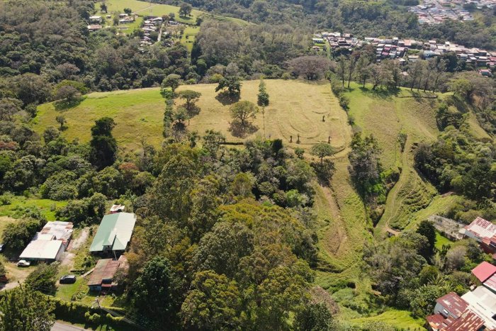 Terreno con dos frentes en Rancho Redondo Goicoechea de casi 5 ha in Rancho Redondo, Goicoechea, San José — $992,000