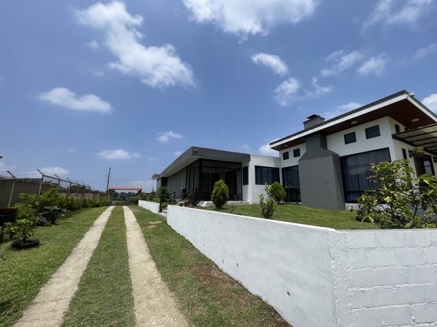 San Ramon de Alajuela, propiedad con 2 casas in Ángeles, San Ramón, Alajuela — $250,000 - Photo 2 of 35