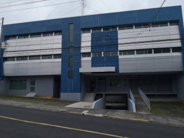 Edificio en venta por Remate Bancario en Sabanilla in Sabanilla, Montes De Oca, San José — $1,430,448