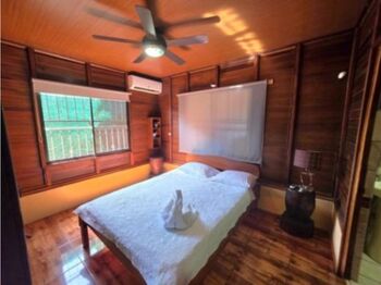 VENTA DE CASA AMUEBLADA, CON PISCINA, ALAJUELA, SAN CARLOS, LA FORTUNA 9508745 in La Fortuna, San Carlos, Alajuela — 115 000 000 ₡ - Photo 4 of 14