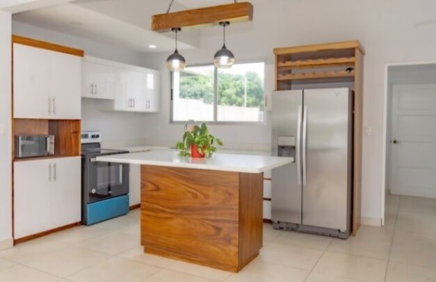 DE OPORTUNIDAD BELLÍSIMA CASA EN ATENAS.  in Santa Eulalia, Atenas, Alajuela — ₡ 95 000 000