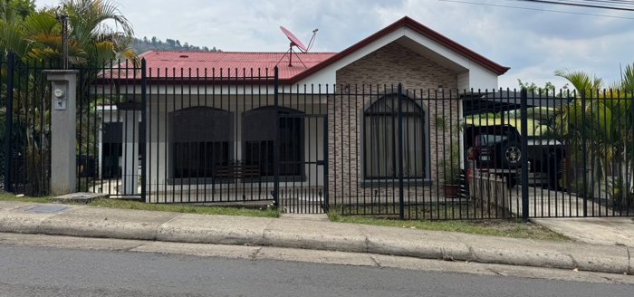 Encantadora casa de 3 dormitorios en San Miguel, Naranjo - Costa Rica in San Miguel, Naranjo, Alajuela — ₡ 73 000 000