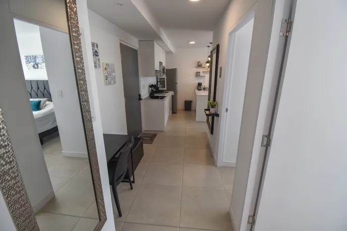 Apartamento Amueblado de 2 Habitaciones en Sky Garden Nunciatura en Pavas, San José — $212,000 - Foto 2 de 15