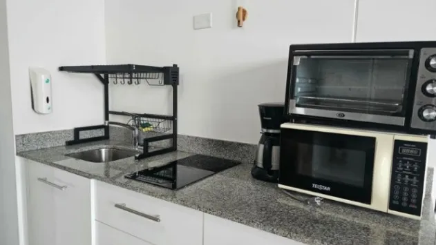 Se alquila apartamento amoblado en torre Ifreses de Curridabat 26-153 in Curridabat, San José — $950 - Photo 3 of 16