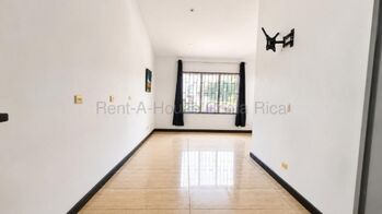 Venta de Casa en Agua Caliente, Cartago. en Aguacaliente, Cartago — 51 000 000 ₡ - Foto 4 de 17
