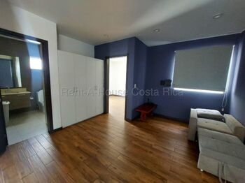 Alquiler de Casa en San Rafael de Escazú. RAH 26-1748 en San Rafael, Escazú, San José — $3,000 - Foto 5 de 10
