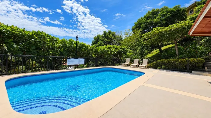 2 Habitaciones Chalet con Vistas al Valle y Piscina Compartida,… en Jacó, Garabito, Puntarenas — $215,000 - Foto 3 de 48