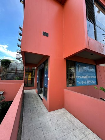 Venta de local comercial | Avenida Segunda, San José en Catedral, San José — $135,000 - Foto 2 de 20