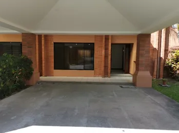 Casa en venta en exclusivo condominio perfectamente ubicado