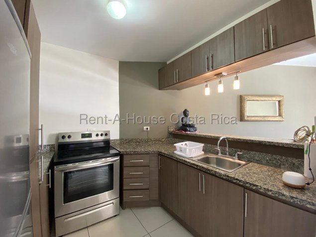 Venta de apartamento amueblado con 3 habitaciones y piscina #27-327 GS in Ulloa, Heredia — $167,500