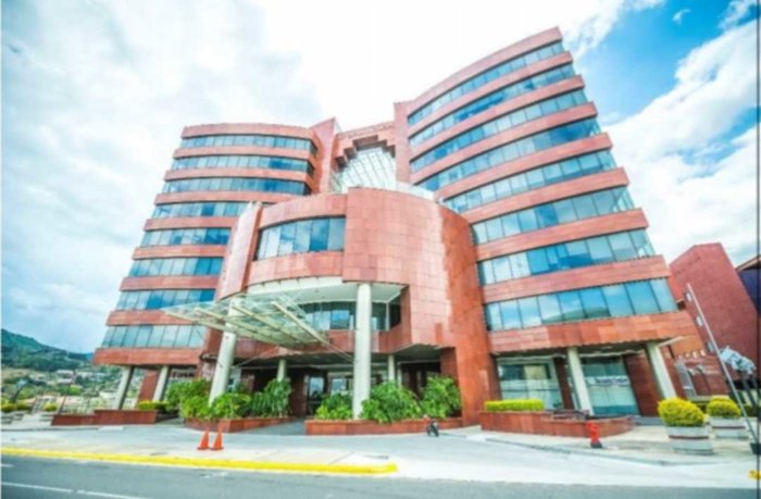 Alquiler de oficina en Edificio Meridiano, 171.00 m2 / Escazu in San Rafael, Escazú, San José — $4,546