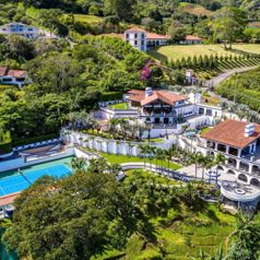 VENTA Mansión de Lujo en San Antonio de Escazú con Dos Residencias y Amenidades Resort 🌴 in San Antonio, Escazú, San José — $1,495,000 - Photo 3 of 50