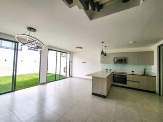 Casa Moderna a Estrenar en Lindora Village | 3 Habitaciones in Santa Ana, San José — $2,200 - Photo 3 of 24