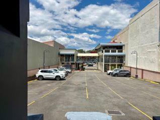 Alquiler de Amplio Local en Escazú. RAH 27-725 en San Rafael, Escazú, San José — $7,381 - Foto 4 de 17