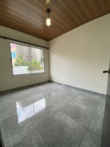 ALQUILER HERMOSO APARTAMENTO SEGUNDA PLANTA SANTA ANA CENTRO en Santa Ana, San José — ₡ 500 000