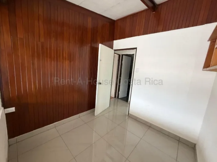 Casa en Heredia, venta en Heredia — ₡ 88 000 000 - Foto 3 de 12