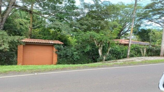 Se vende propiedad con piscina y amplio lote en La Garita Alajuela 25-1298 in Garita, Alajuela — $699,000