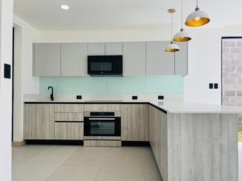 Alquiler de casa en Lindora Santa Ana en Pozos, Santa Ana, San José — $2,700 - Foto 5 de 10
