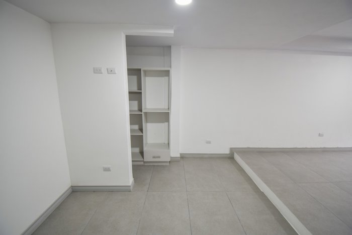 Apartamento tipo Studio con Línea Blanca en Barrio Escalante en Carmen, San José — $104,900 - Foto 2 de 10