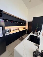 Venta Apartamento en Condominio San Nicolás de Bari en Pozos, Santa Ana, San José — $215,000 - Foto 4 de 28