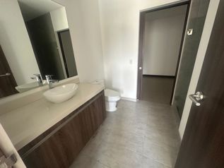 VENTA DE APARTAMENTO, SANTA ANA, POZOS, CONDOMINIO URBAN FLATS in Pozos, Santa Ana, San José — $219,000 - Photo 3 of 17