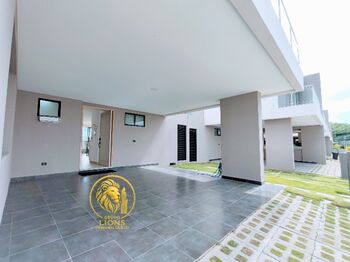 Venta de Preciosa Casa en Privilegiado Condominio Lindora Village, Santa Ana  in Santa Ana, San José — 224 500 000 ₡ - Photo 5 of 49